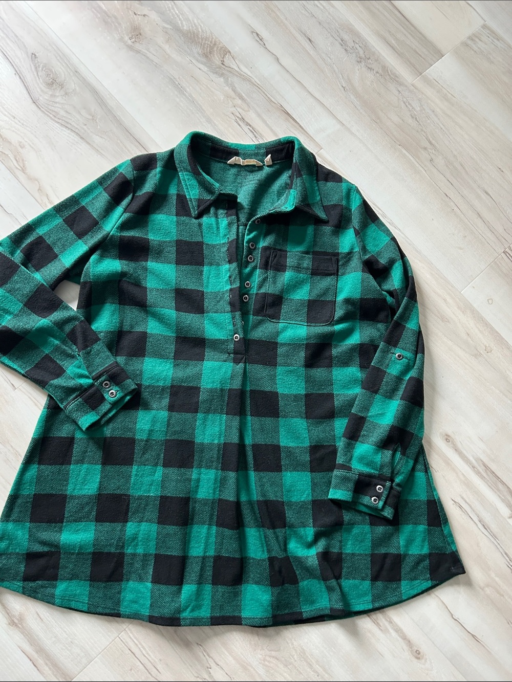 Soft Surroundings Green and Black Plaid Button-Front Girls' Shirt